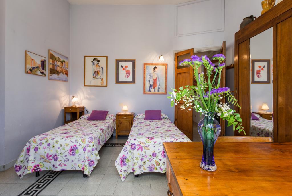 Colosseo Holiday House Rome Bagian luar foto