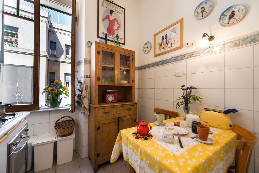 Colosseo Holiday House Rome Bagian luar foto
